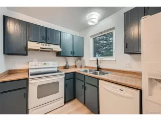 Photo #3: 1604622 Listing