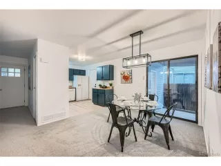 Photo #4: 1604622 Listing