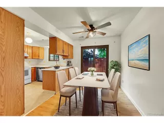 Photo #4: 1604725 Listing