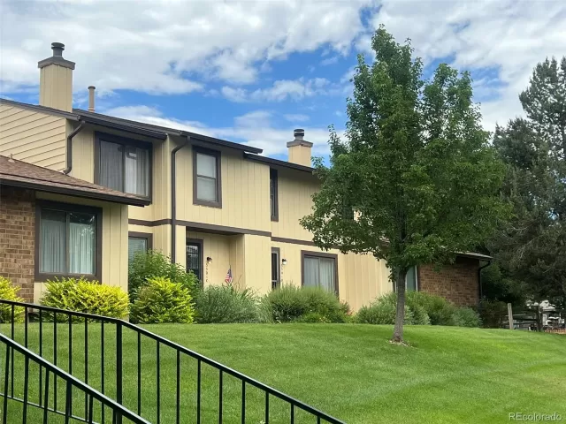 MLS: 1610363 Condo For Sale