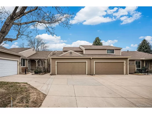 MLS: 1611998 Condo For Sale