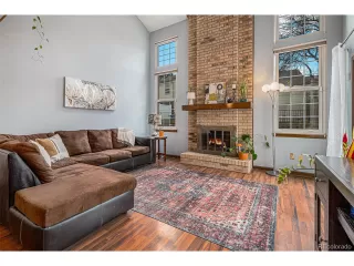 Photo #4: 1611998 Listing 