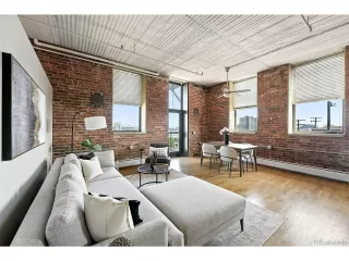 Photo #6: 1613188 Listing 