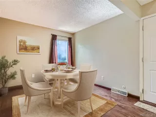 Photo #3: 1614571 Listing