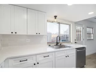 Photo #6: 1616027 Listing