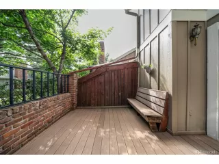 Photo #2: 1616504 Listing