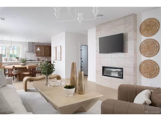 MLS: 1616739 Condo For Sale