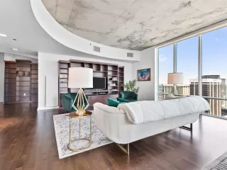 Photo #4: 1617187 Listing