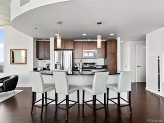 Photo #6: 1617187 Listing