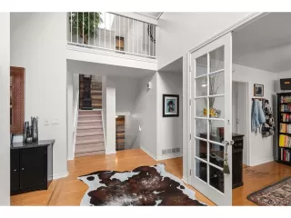 Photo #2: 1619243 Listing 