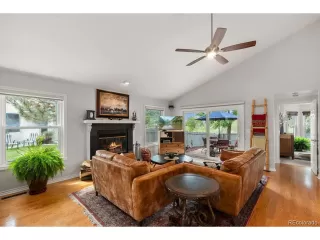 Photo #4: 1619243 Listing 