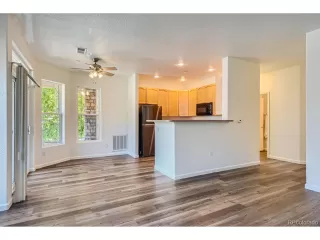 Photo #5: 1622598 Listing 