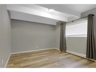 Photo #6: 1622891 Listing 