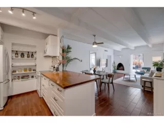 Photo #2: 1623509 Listing