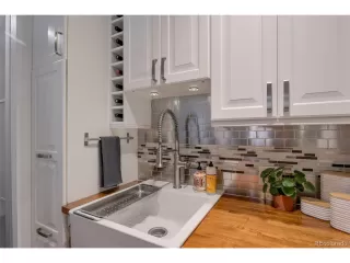 Photo #3: 1623509 Listing