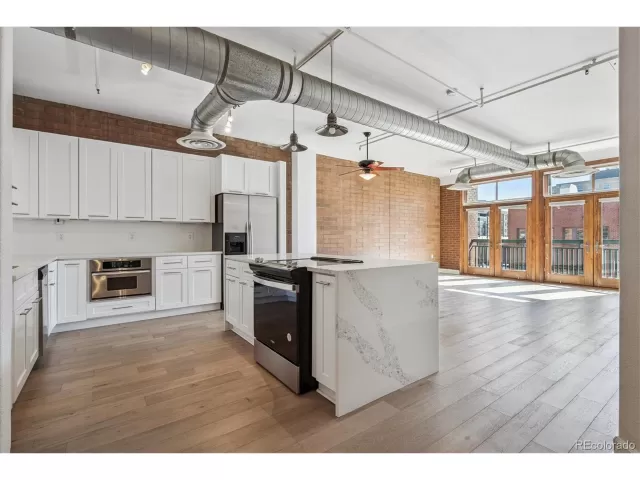 MLS: 1625436 Condo For Sale