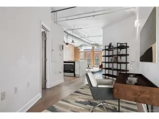 Photo #3: 1625436 Listing