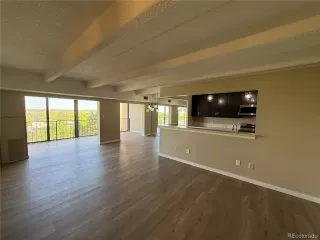 Photo #3: 1626173 Listing 