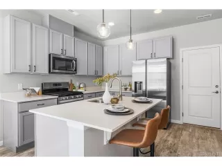 Photo #2: 1628166 Listing