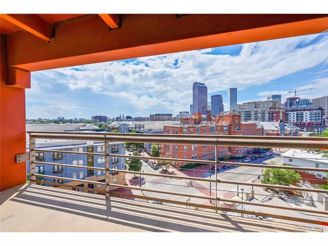 MLS: 1629380 Condo For Sale