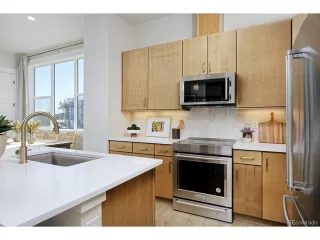 Photo #2: 1629991 Listing