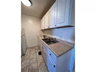 Photo #6: 1630057 Listing 