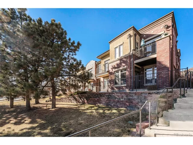 MLS: 1634044 Condo For Sale