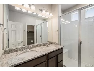 Photo #6: 1635428 Listing