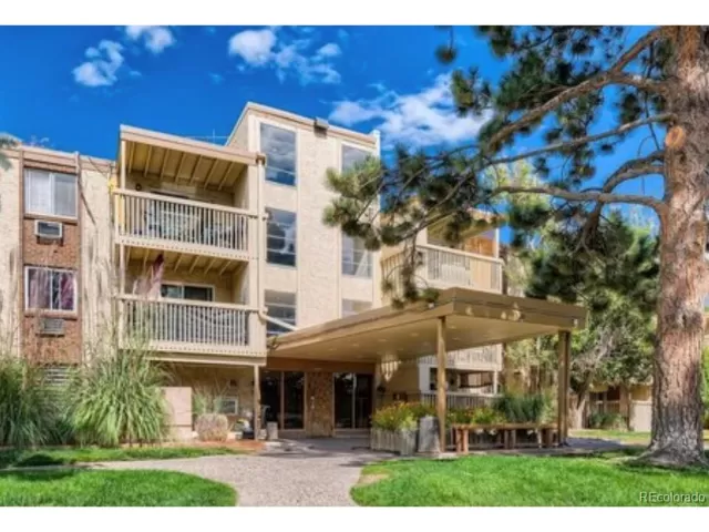 MLS: 1637132 Condo For Sale