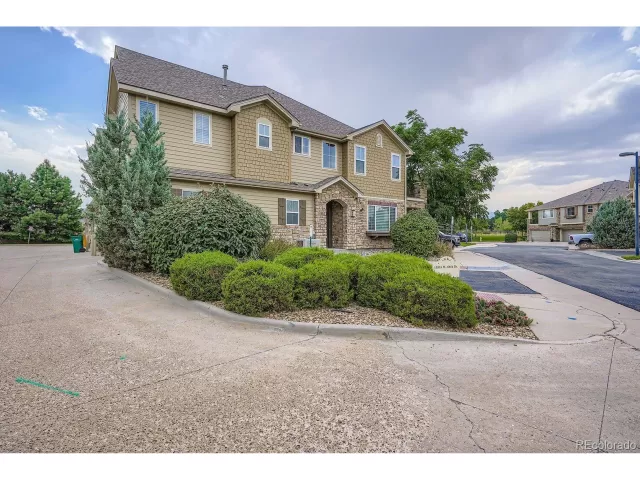 MLS: 1638141 Condo For Sale