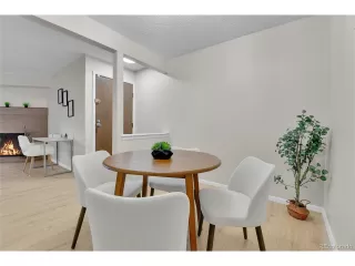 Photo #6: 1638770 Listing