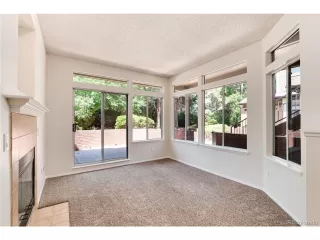 Photo #4: 1640098 Listing