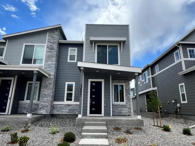 MLS: 1641284 Condo For Sale