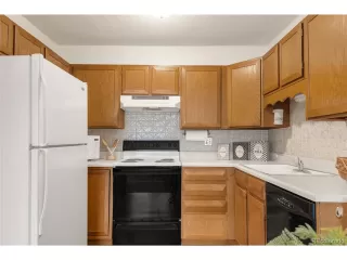 Photo #4: 1642631 Listing