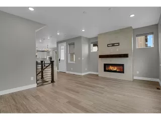 Photo #5: 1645614 Listing