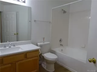 Photo #6: 1646534 Listing