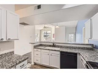 Photo #2: 1646832 Listing 