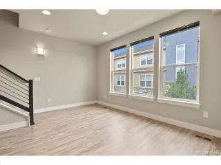 Photo #6: 1647054 Listing