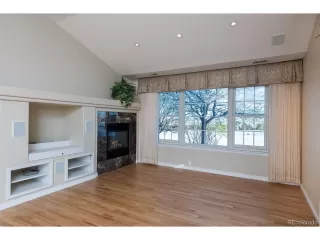 Photo #3: 1647583 Listing