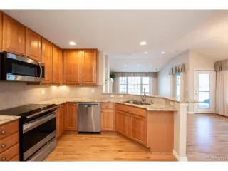 Photo #6: 1647583 Listing