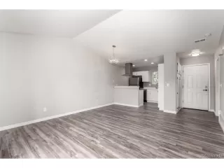 Photo #5: 1649325 Listing