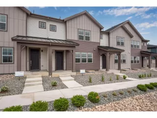 Photo #2: 1649508 Listing