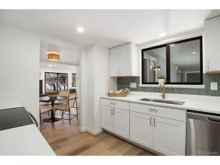 Photo #2: 1651353 Listing 