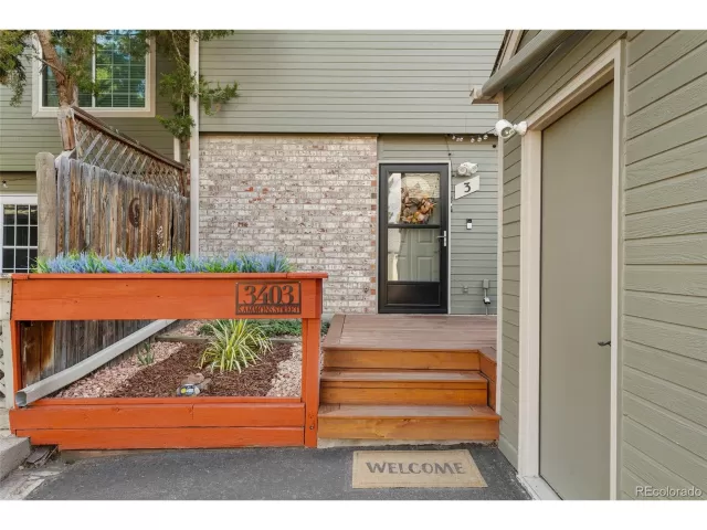 MLS: 1651501 Condo For Sale