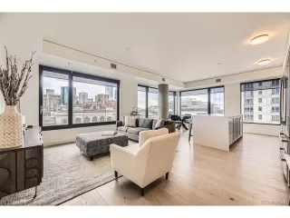 Photo #6: 1652256 Listing