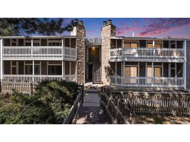 MLS: 1655096 Condo For Sale