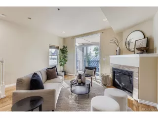 Photo #3: 1657399 Listing