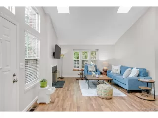 Photo #2: 1659116 Listing