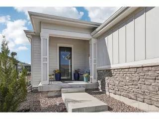 Photo #2: 1660019 Listing