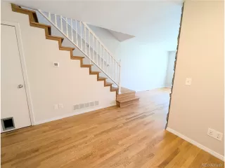 Photo #5: 1663892 Listing